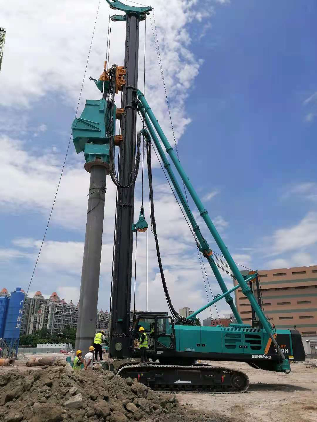 入岩效率取得突破性提升！江南网页版智能随钻跟管钻机广受好评